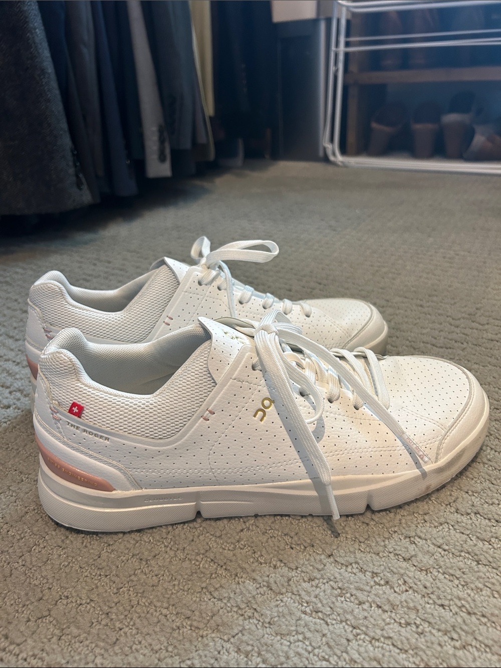 On Cloud The Roger Tennis Sneakers with Soft Pink Heel Accent for Women